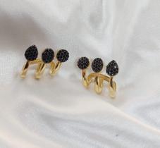 Brinco 3 Hastes Zircônias Negras Banho de Ouro 18k