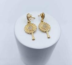 Brinco abebe cravejado com micro zircônia banhado a ouro 18k Brinco abebe cravejado com micro zircônia banhado a ouro 18k