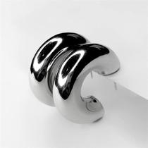 Brinco aço inox meia argola abaulada "g" Brinco aço inox meia argola abaulada "g"