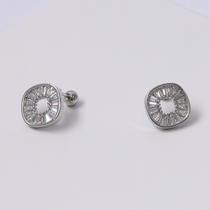 Brinco Aço Inox Prateado Losango com Zircônias Carré Brinco Aço Inox Prateado Losango com Zircônias Carré