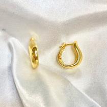 Brinco argola articulada curvada fecho click