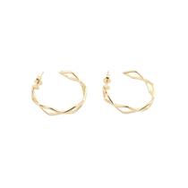 Brinco Argola Banhado a Ouro 18k Detalhe Vazado