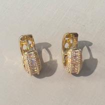 Brinco Argola com Navetes e Zircônias Cristais Folheado a Ouro 18k Brinco Argola com Navetes e Zircônias Cristais Folheado a Ouro 18k
