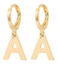 Brinco Argola Com Pingente Letra Pendurada Banhado Ouro 18k Brinco Argola Com Pingente Letra Pendurada Banhado Ouro 18k