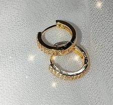 Brinco argola daisy ouro Brinco argola daisy ouro