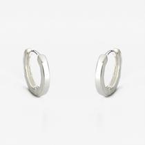 Brinco Argola Fecho Click Lisa Prata 925 Unissex