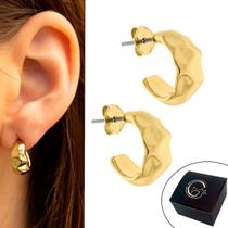 Brinco Argola Forma Martelado Orgânico 14mm Semijoia Banhado a Ouro