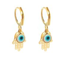 Brinco argola Mão de Fátima com olho grego