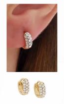 Brinco Argola Pequena Strass Dourada Banhada a Ouro 6mm Brinco Argola Pequena Strass Dourada Banhada a Ouro 6mm