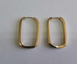 Brinco Argola Retangular Em Ouro 18k Fio Quadrado MÃdio Brinco Argola Retangular Em Ouro 18k Fio Quadrado MÃdio