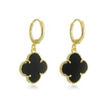 Brinco argola trevo modelo virginia banhado a ouro 18k