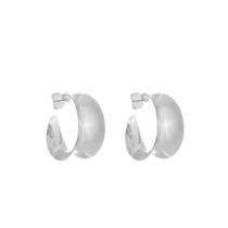 Brinco argola vintage m hellen folheada em ródio branco Brinco argola vintage m hellen folheada em ródio branco