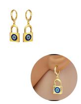 Brinco Argolinha Cadeado Olho Grego Resinado Folheado Ouro