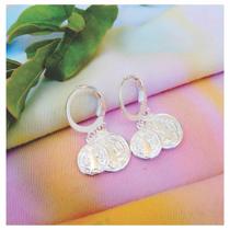 Brinco argolinha dupla medalhas prata