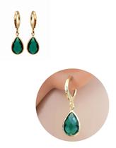 Brinco Argolinha Gota de Cristal Verde Folheado Ouro 18k Antialérgico Brinco Argolinha Gota de Cristal Verde Folheado Ouro 18k Antialérgico