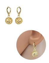 Brinco Argolinha Pérola Detalhe Curvado Folheado Ouro 18k