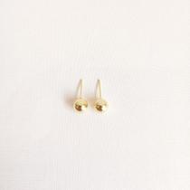 Brinco Bola Dourada Lisa P Brinco Bola Dourada Lisa P