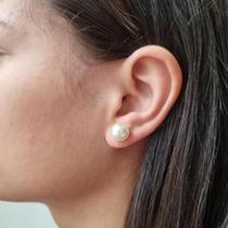 Brinco Bolinha Pérola G delicada