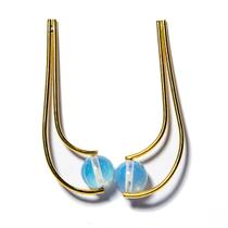 Brinco Boomerang Pedra da Lua Opalina Montagem Dourado Brinco Boomerang Pedra da Lua Opalina Montagem Dourado