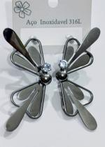 Brinco Borboletas Delicadas e Deslumbrantes em Aço Inox