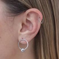 Brinco Circular com Bolinha Fosca Aço Inox