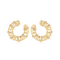 Brinco Circular Com Zircônias Folheado A Ouro