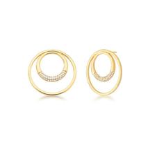 Brinco circular duas voltas banhado a ouro com zircônias e diâmetro de 3 cm