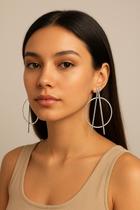 Brinco Círculo Vazado em Aço Inoxidável 316L Prateado Feminino Brinco Círculo Vazado em Aço Inoxidável 316L Prateado Feminino