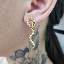 Brinco cobra folheado 18k