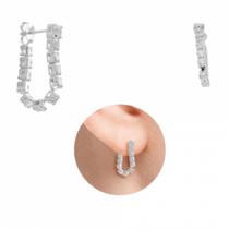 Brinco Com Fileira De Zircônias PRI Style Folheado A Prata Antialérgico