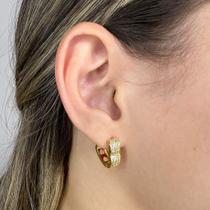 Brinco Coração com 3 Fileiras de Zircônia Banhado em Ouro 18k Brinco Coração com 3 Fileiras de Zircônia Banhado em Ouro 18k