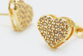 Brinco Coração Delicado Banho De Ouro 18 K E Zirconias Brinco Coração Delicado Banho De Ouro 18 K E Zirconias