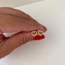 Brinco Coração Mini Feminino Semijoia Delicada para Segundo Furo Simonatto