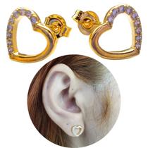 Brinco coração vazado cravejado banhado a ouro 18k delicado Brinco coração vazado cravejado banhado a ouro 18k delicado