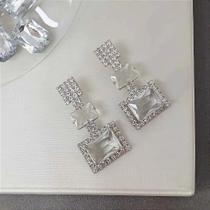 Brinco Cristal Lapidado Claudia Marisguia Brinco Cristal Lapidado Claudia Marisguia