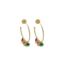 Brinco de argola amy zircônias coloridas folheado a ouro 18k