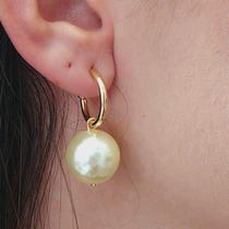 Brinco De Argola Com Perola Folheado A Ouro Elegante