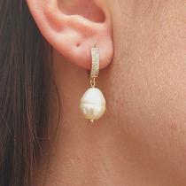 Brinco De Argola Com Zirconia E Perola Folheado A Ouro