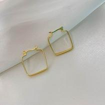 Brinco de argola quadrada lisa 2cm banhado a ouro 18k