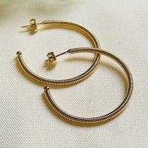 Brinco de Argola Tubo Fina Dourada