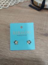 Brinco de flor Brinco de flor