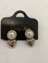 Brinco de Pérola com coração