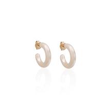 Brinco de Pérola Formato Argola de Pino Banho Ouro 18K