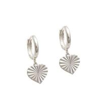 Brinco De Prata Argolinha Com Coração Diamantado Brinco De Prata Argolinha Com Coração Diamantado