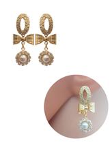 Brinco Detalhe Gravata Perola c/strass Folheado Ouro 18k Antialérgico c/Garantia Brinco Detalhe Gravata Perola c/strass Folheado Ouro 18k Antialérgico c/Garantia