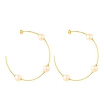 Brinco Dourado de Argola Grande Com Pérolas Brinco Dourado de Argola Grande Com Pérolas