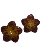 Brinco Dourado Flor Vinho e Amarela com Pedra