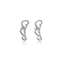 Brinco Ear Cuff com Coração Vazado Folheado em Ródio Branco