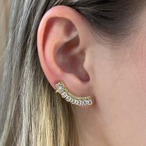 Brinco Ear Cuff Pedras Quadrada Borda Cravejada Zircônias Cristal Banhado em Ouro 18k