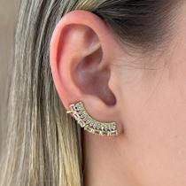 Brinco Ear Cuff Pedras Retangular Borda Cravejada Zircônias Cristal Banhado em Ouro 18k Brinco Ear Cuff Pedras Retangular Borda Cravejada Zircônias Cristal Banhado em Ouro 18k